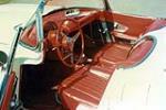 1960 CHEVROLET CORVETTE CONVERTIBLE - Interior - 179931