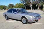 2001 JAGUAR XJ8 SEDAN - Front 3/4 - 186437