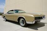 1966 BUICK RIVIERA GS HARDTOP - Front 3/4 - 188100