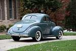 1940 FORD DELUXE CUSTOM COUPE - Rear 3/4 - 189393
