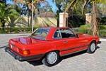 1989 MERCEDES-BENZ 560SL ROADSTER - Rear 3/4 - 194048