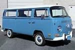 1970 VOLKSWAGEN BUS  - Front 3/4 - 196318