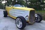 1932 FORD ROADSTER - Front 3/4 - 201205
