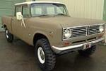 1972 INTERNATIONAL TRAVELETTE 4X4 PICKUP - Front 3/4 - 206609