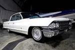 1962 CADILLAC FLEETWOOD 60 SPECIAL SEDAN - Front 3/4 - 207695