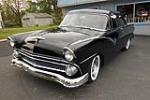 1955 FORD CUSTOM SEDAN - Front 3/4 - 207724