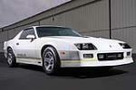 1990 CHEVROLET CAMARO IROC Z - Front 3/4 - 210038