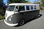 1964 VOLKSWAGEN MICROBUS - Front 3/4 - 210875