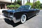 1967 LINCOLN CONTINENTAL CONVERTIBLE - Front 3/4 - 211855