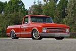 1967 CHEVROLET C10 CUSTOM PICKUP "TOOTSIE" - Front 3/4 - 212481