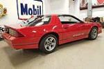1986 CHEVROLET CAMARO IROC Z/28 - Rear 3/4 - 213233