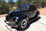 1939 FORD CUSTOM DELUXE COUPE - Front 3/4 - 224913