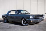 1965 FORD MUSTANG CUSTOM COUPE - Front 3/4 - 224960
