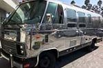 1982 AIRSTREAM EXCELLA ALUMINUM ALLOY MOTORCOACH - Front 3/4 - 226650