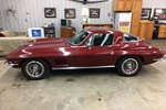 1967 CHEVROLET CORVETTE 327/350 - Front 3/4 - 226936