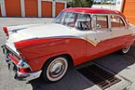 1955 FORD FAIRLANE TOWN SEDAN - Front 3/4 - 229976