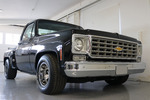 1975 CHEVROLET SILVERADO PICKUP - Front 3/4 - 230936
