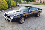 1976 PONTIAC FIREBIRD TRANS AM - Front 3/4 - 232068