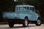 1982 TOYOTA LAND CRUISER FJ45 - Rear 3/4 - 235988