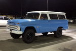1964 CHEVROLET SUBURBAN - Front 3/4 - 237260