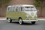 1960 VOLKSWAGEN 23-WINDOW BUS - Front 3/4 - 238398