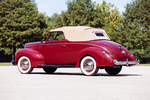 1940 FORD DELUXE CONVERTIBLE - Rear 3/4 - 250070
