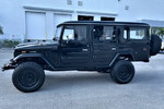 1985 TOYOTA FJ45 LAND CRUISER CUSTOM TROOPY - Front 3/4 - 253272