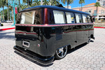 1965 VOLKSWAGEN VANAGON CUSTOM BUS - Rear 3/4 - 258028