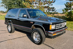 1990 CHEVROLET S-10 BLAZER CUSTOM SUV - Front 3/4 - 260293