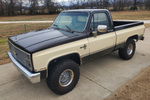 1984 CHEVROLET K10 PICKUP - Front 3/4 - 263580