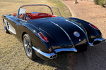 1958 CHEVROLET CORVETTE CUSTOM ROADSTER - Rear 3/4 - 263701