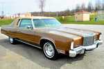 1976 CHRYSLER NEW YORKER - Front 3/4 - 267561