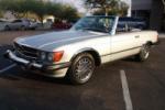 1988 MERCEDES-BENZ 560SL CONVERTIBLE - Front 3/4 - 49137