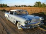 1958 PONTIAC BONNEVILLE 2 DOOR HARDTOP - Front 3/4 - 70969