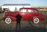 1938 PONTIAC 4 DOOR SEDAN - Side Profile - 79647
