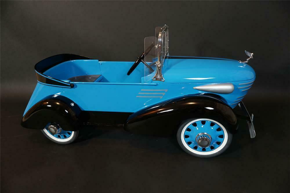 Uncommon 1938 restored Gendron Skippy Shark Nose pedal car