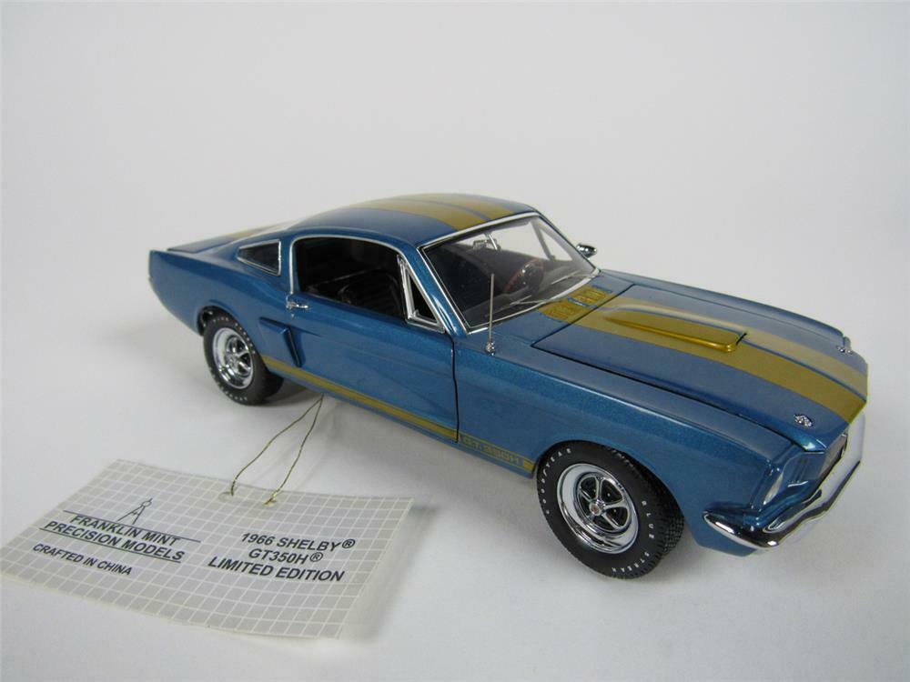 208524_Auto_Front_3-4_Web.jpg
