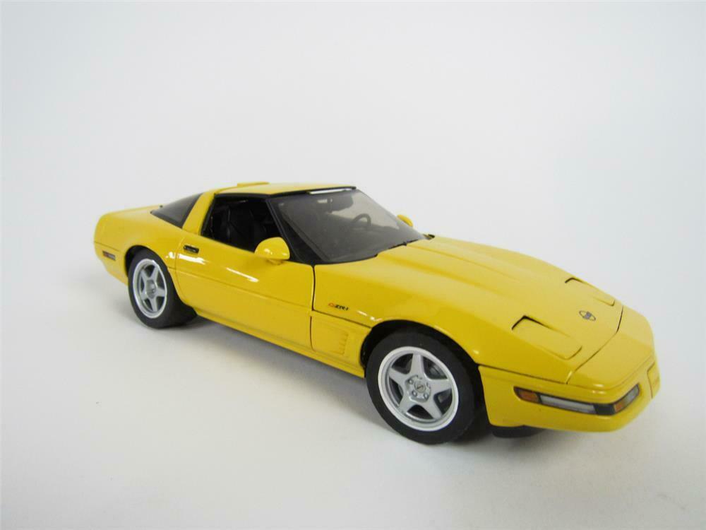 1995 Chevrolet Corvette ZR-1 Danbury Mint 1:24 scale diecast model