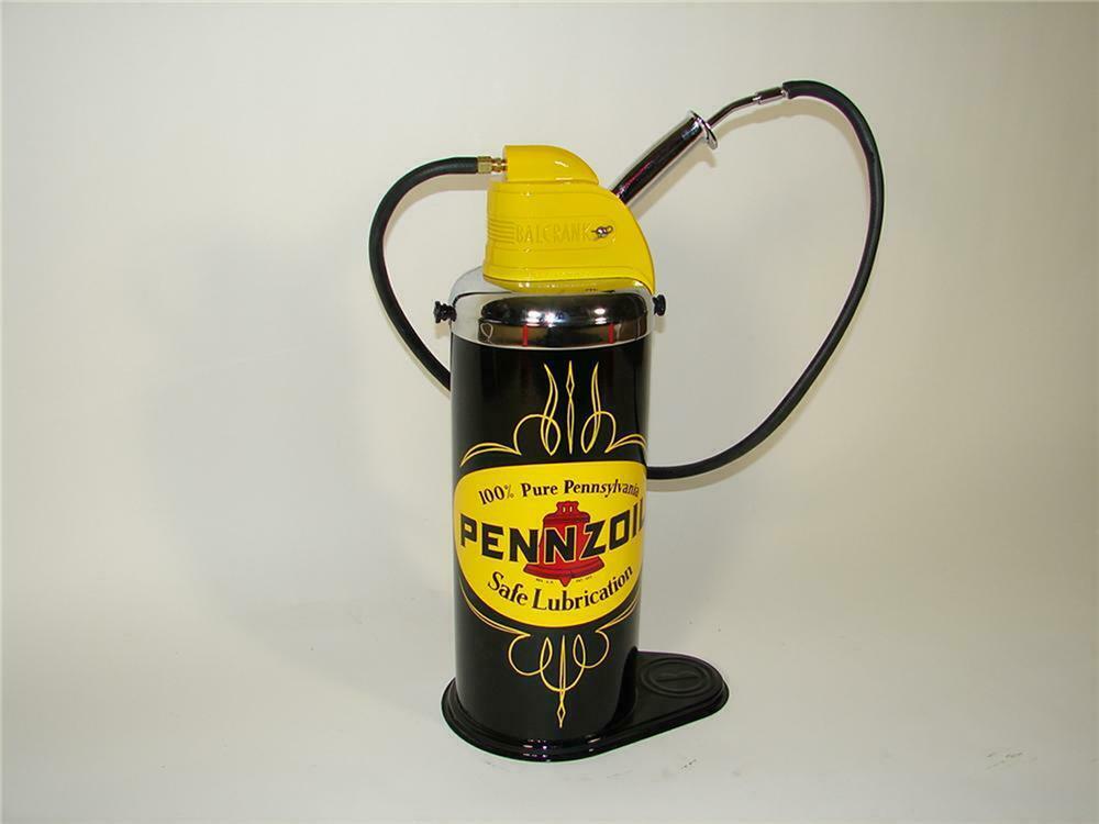 Stellar 1940s-50s Pennzoil 5-gallon service department greaser
