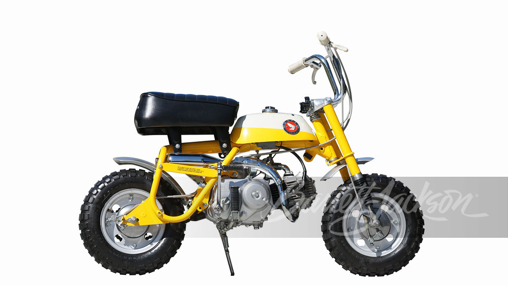 みに 246713_Auto_Front_3-4_Web.jpg