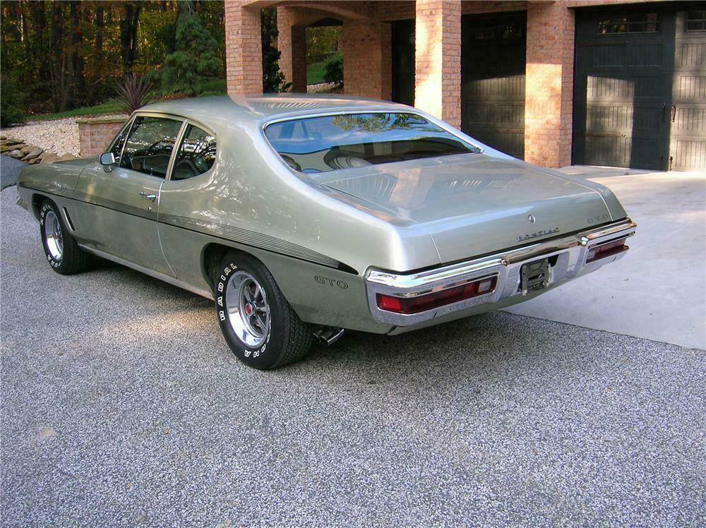 116300_Rear_3-4_Web.jpg