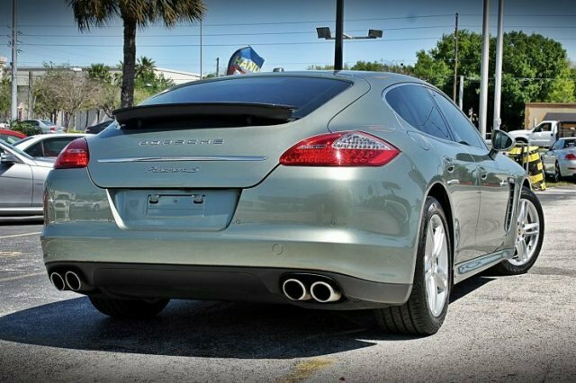 2011 Porsche Panamera S image 1