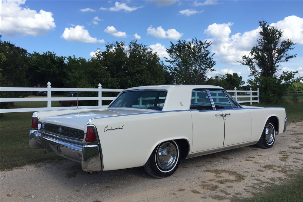 1962 LINCOLN CONTINENTAL - Vehicle | Barrett-Jackson Auction 1962 LINCOLN CONTINENTAL - Vehicle | Barrett-Jackson Auction