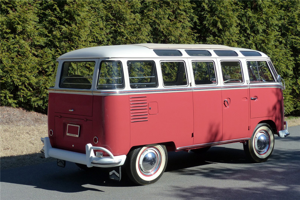 1961 VOLKSWAGEN 23-WINDOW DELUXE MICROBUS