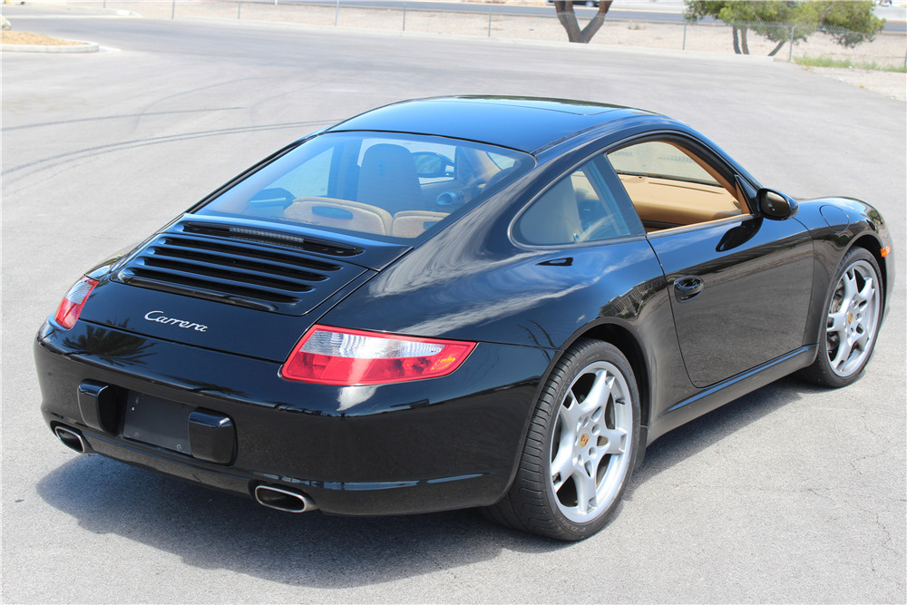 2005 Porsche 911 Carrera image 1