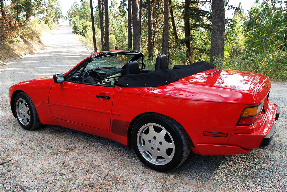 1990 Porsche 944 S image 1