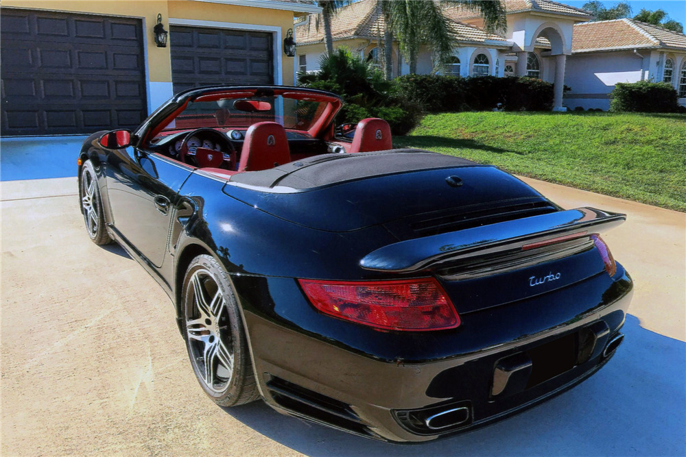 2009 Porsche 911 Turbo image 1