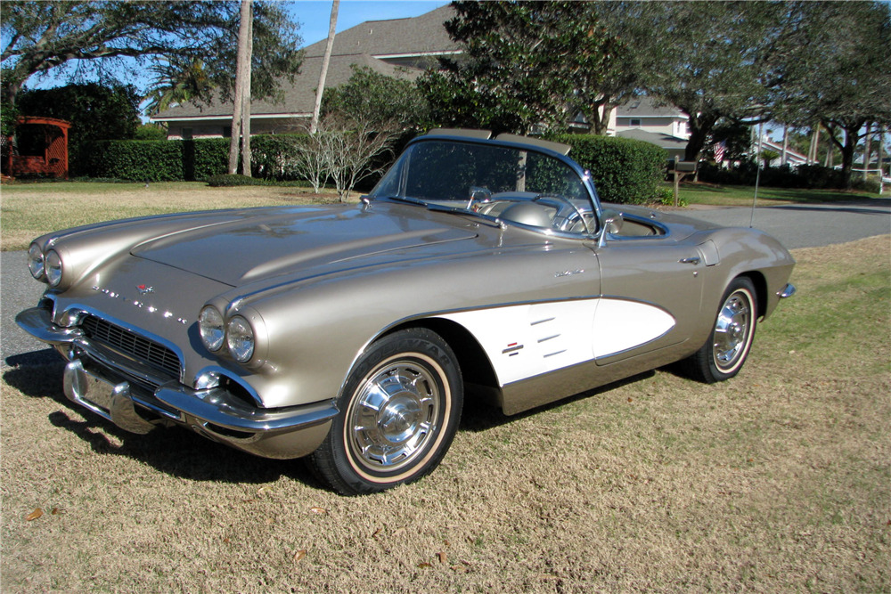 1961 CHEVROLET CORVETTE 283/315 FUELIE CONVERTIBLE - Vehicle