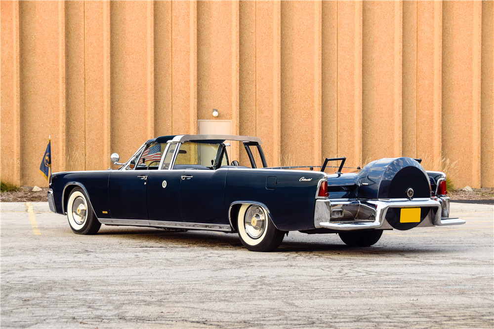 1963 LINCOLN CONTINENTAL PRESIDENTIAL LIMOUSINE RE-CREATION