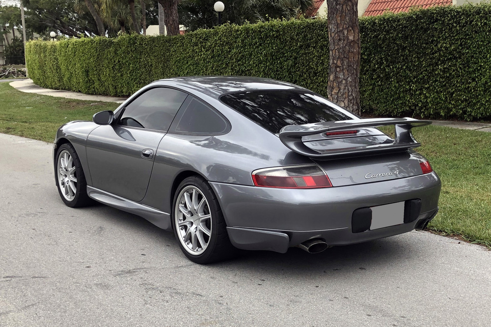 2001 Porsche 911 Carrera image 1